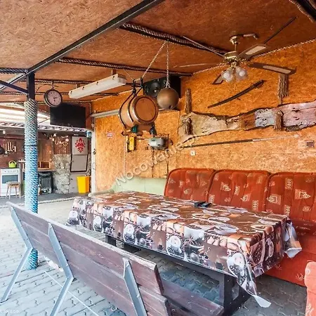 Goscinne Surfinia Homestay